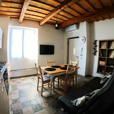 The Sax Apartmán Fano (Pesaro and Urbino)
