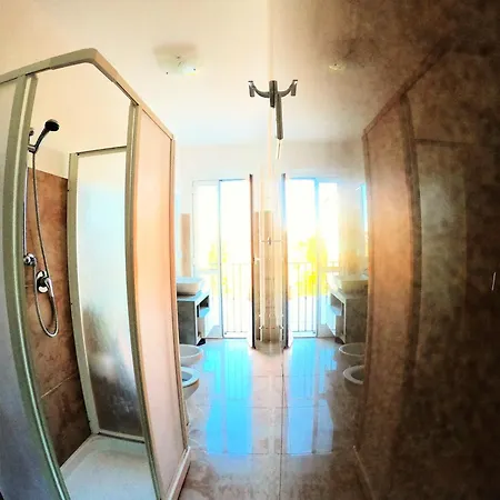 The Sax Apartmán Fano (Pesaro and Urbino)